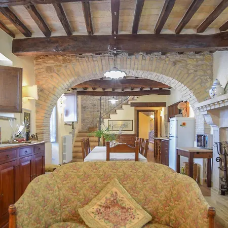 Pet Friendly In Montecchio Tr
